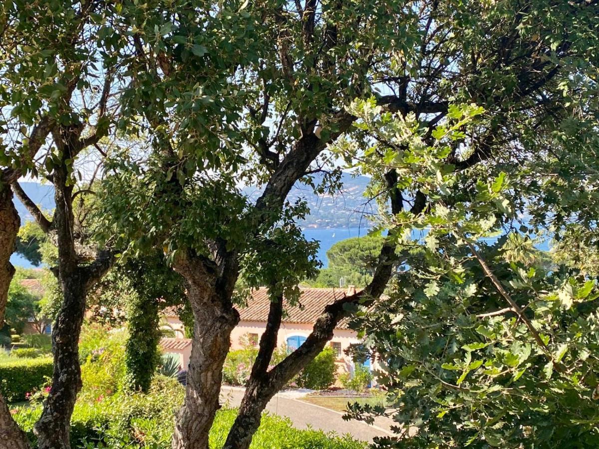 Villa Vue Mer Donnant Sur Le Golfe De St Tropez, 2 Chambres, 6 Pers, Piscine Commune Saint-Tropez Ngoại thất bức ảnh